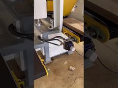 精密水平のこ盤