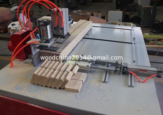 自動工業用木材ブロックカット機 生産ライン 木工 切断ピア機